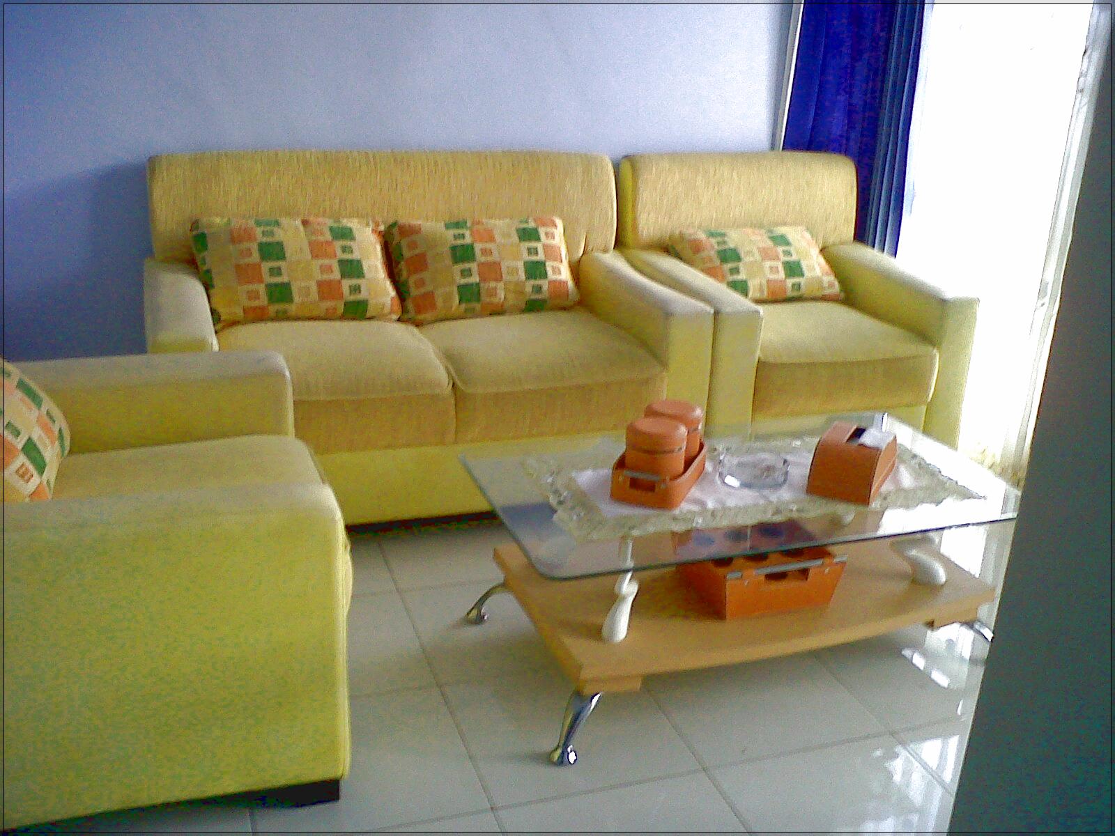  Sofa  Untuk Ruang  Tamu  Sempit  Desainrumahid com